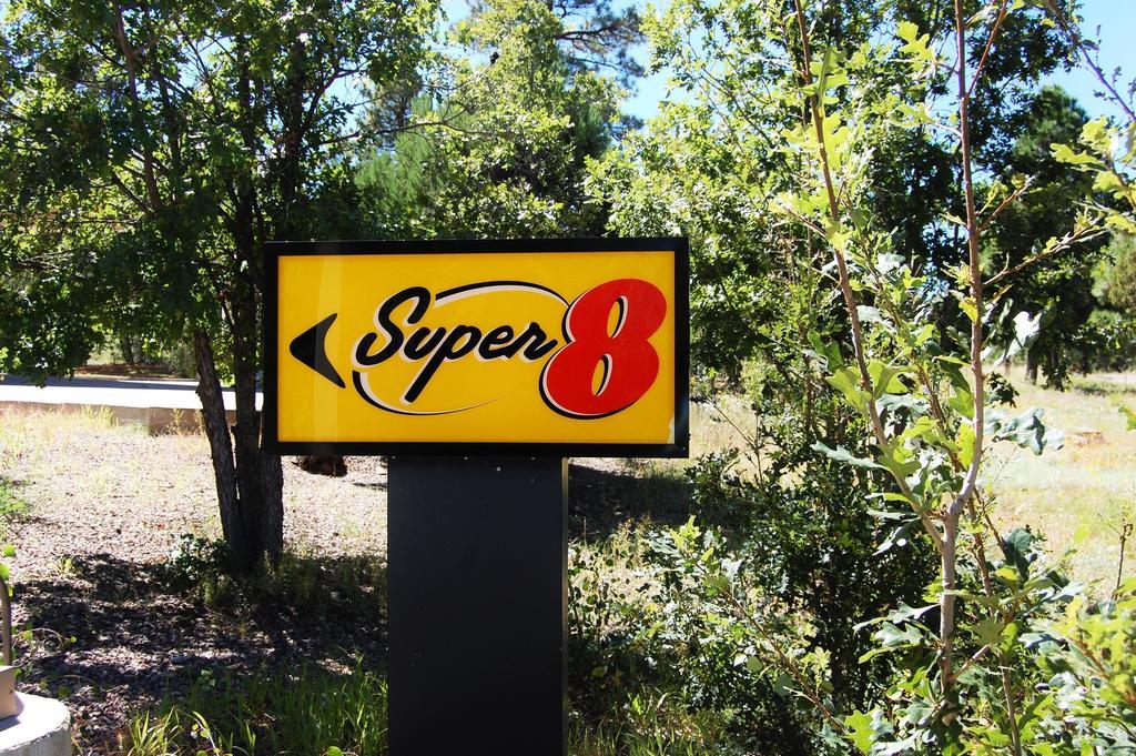 Super 8 By Wyndham Show Low Hotel Exterior photo